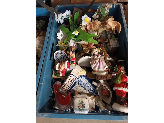 Lot 49 - decoratie - afbeelding 3 van  5
