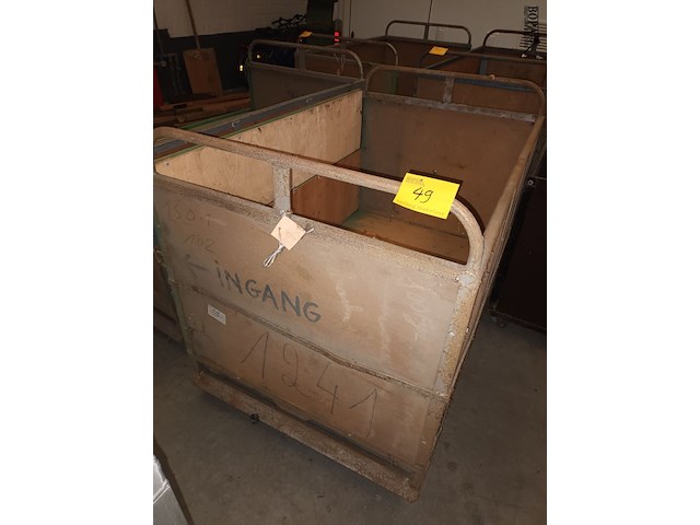 Lot 49 - fabriekskar - afbeelding 3 van  3