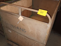 Lot 49 - fabriekskar - afbeelding 3 van  3
