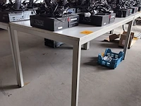 Lot 49 - rechthoekige tafel - afbeelding 1 van  2