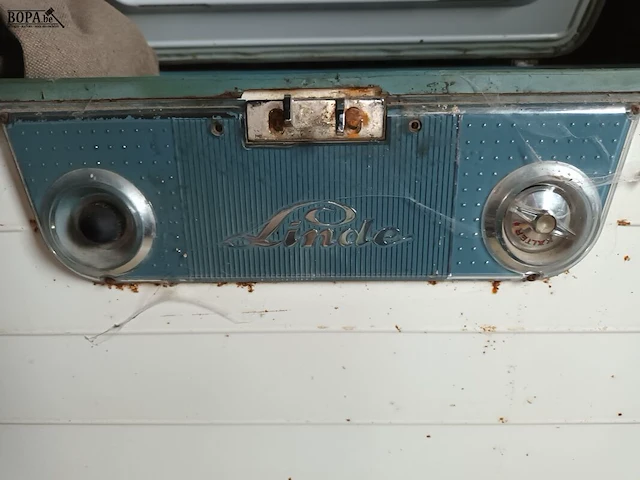 Lot 49 - retro diepvrieskist linde - afbeelding 2 van  6
