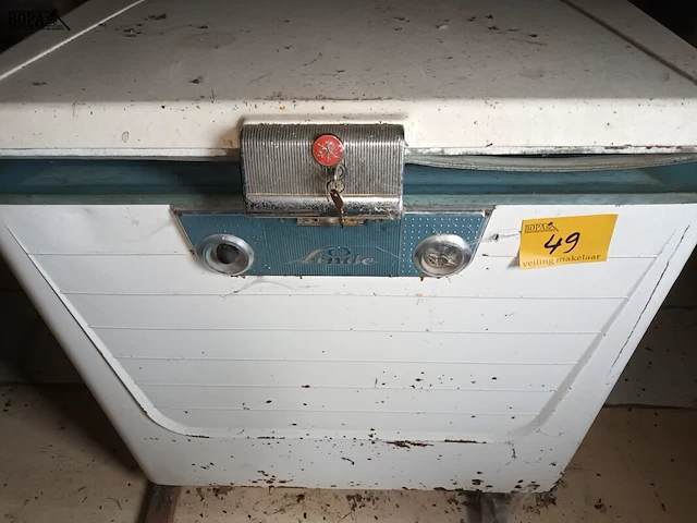 Lot 49 - retro diepvrieskist linde - afbeelding 4 van  6