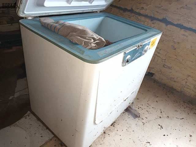 Lot 49 - retro diepvrieskist linde - afbeelding 6 van  6