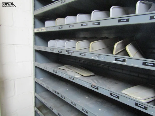 Lot 491 - metalen sorteerrekken. 5 stuks - afbeelding 3 van  3