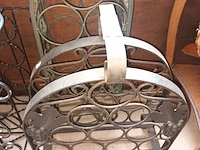 Lot 491 - smeedijzeren wijnrekjes. 5 stuks - afbeelding 4 van  5