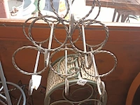 Lot 491 - smeedijzeren wijnrekjes. 5 stuks - afbeelding 5 van  5