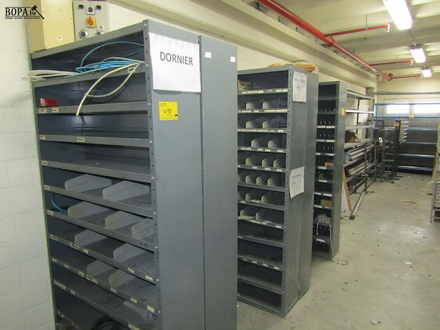 Lot 492 - metalen sorteerrekken. 6 stuks - afbeelding 1 van  3