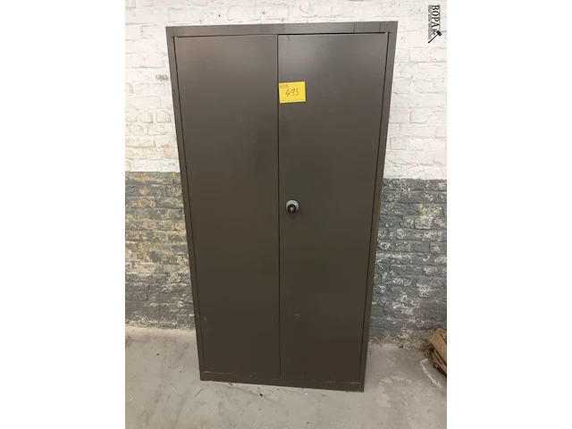 Lot 493 - dossierkast met inhoud - afbeelding 1 van  8