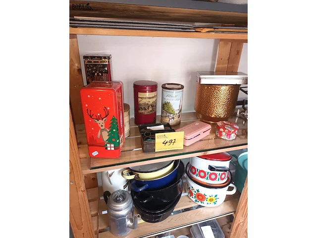 Lot 497 - blikken dozen en diversen - afbeelding 1 van  5