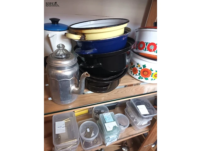 Lot 497 - blikken dozen en diversen - afbeelding 3 van  5