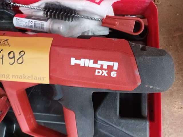 Lot 498 - accu kruitschiethamer hilti - afbeelding 2 van  3
