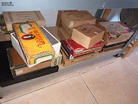 Lot 498 - blikken dozen en sigarendozen - afbeelding 4 van  4