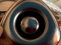 Lot 499 - inox melk suiker pers fruit eidop doos - afbeelding 3 van  5