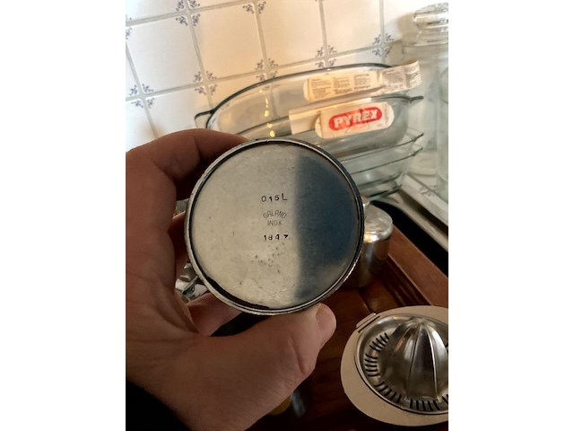 Lot 499 - inox melk suiker pers fruit eidop doos - afbeelding 4 van  5