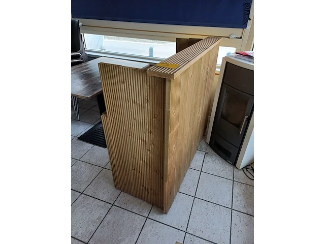Lot 5 - afvaltoonbankje - afbeelding 2 van  4