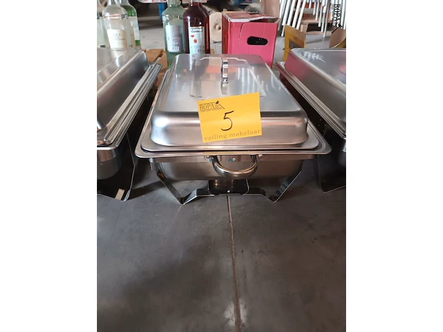 Lot 5 - chafing dish - afbeelding 1 van  3