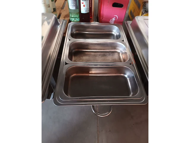 Lot 5 - chafing dish - afbeelding 3 van  3