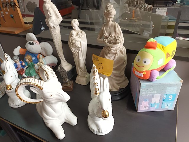 Lot 5 - decoratie. 14 stuks - afbeelding 3 van  4