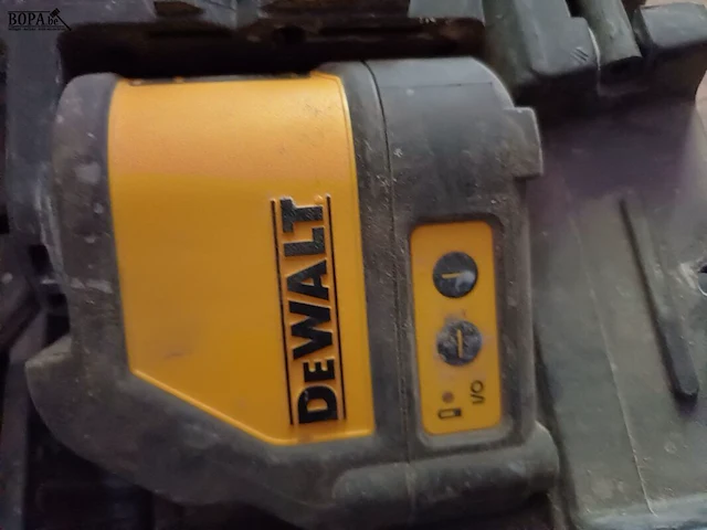 Lot 5 - dewalt laser met statief - afbeelding 4 van  4