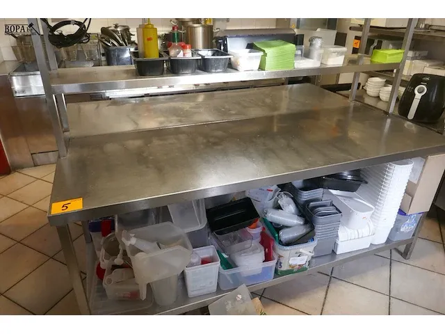 Lot 5 - dubbele rvs werktafel met bodemschap + rek - afbeelding 3 van  4