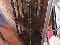 Lot 5 - houten bijzettafel - afbeelding 3 van  3