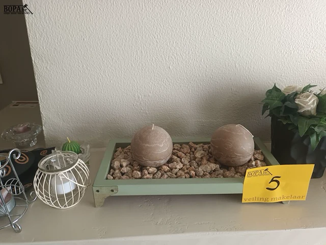Lot 5 - kaarsen en decoratie. 20 stuks - afbeelding 3 van  5