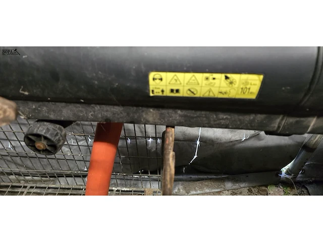 Lot 5 - kantmaaier, bladblazer en takkenschaar - afbeelding 4 van  7