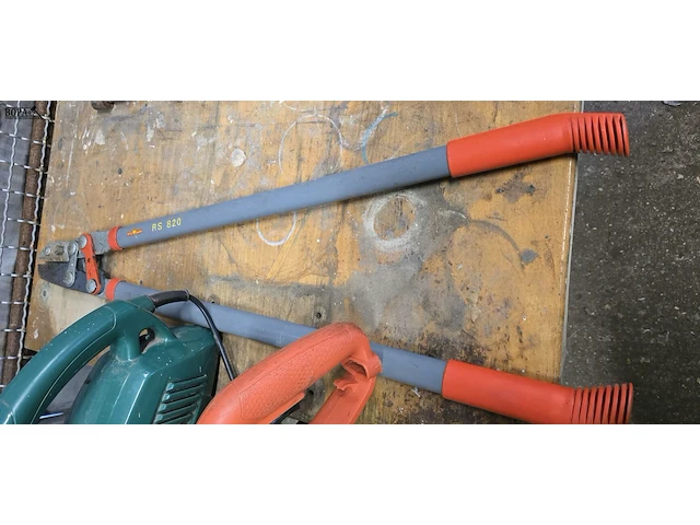 Lot 5 - kantmaaier, bladblazer en takkenschaar - afbeelding 7 van  7