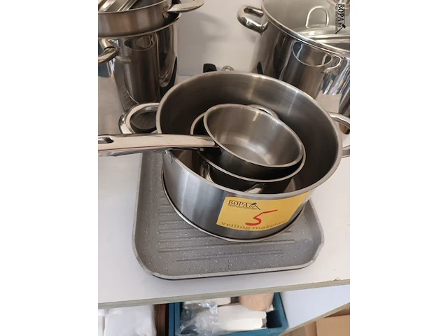 Lot 5 - kookpotten en pannen. 8 stuks - afbeelding 3 van  4