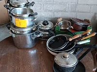 Lot 5 - kookpotten en pannen - afbeelding 1 van  3