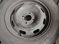 Lot 5 - michelin alpin winterbanden op velg - 4 stuks - afbeelding 2 van  6