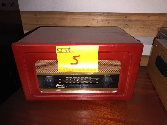 Lot 5 - retro look radio/cd speler elta - afbeelding 1 van  3