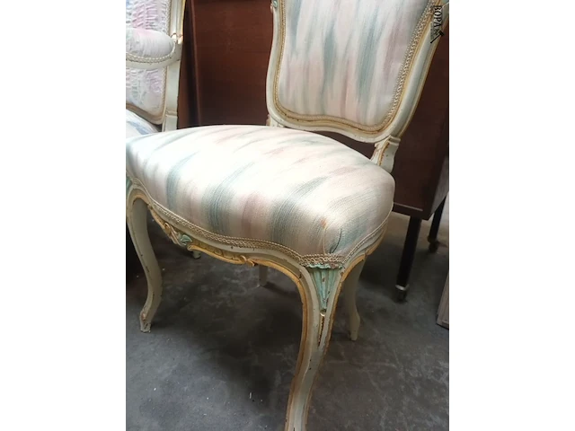 Lot 5 - stoel louis xv. 2 stuks - afbeelding 3 van  5