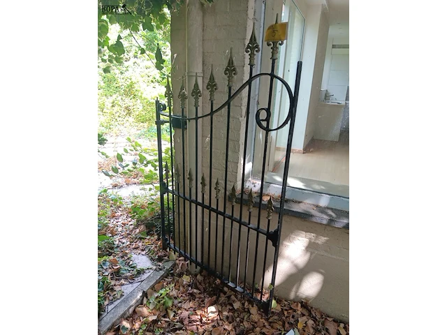 Lot 5 - tuinpoort - afbeelding 1 van  2