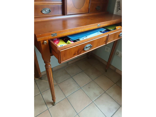 Lot 5 - vintage secretaire met inhoud - afbeelding 6 van  6