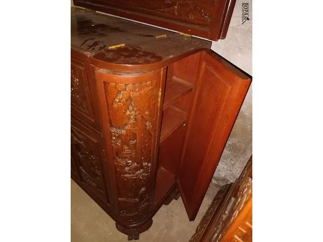 Lot 5 - volhouten chinese barkast - afbeelding 6 van  9