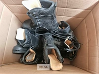 Lot 5 paar bundesheer bergschoenen / legerkisten zwart - afbeelding 1 van  1