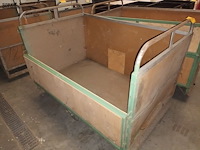 Lot 50 - fabriekskar - afbeelding 1 van  3