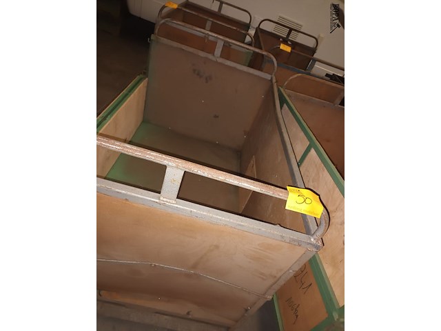 Lot 50 - fabriekskar - afbeelding 3 van  3