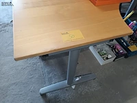 Lot 50 - hoekbureau - afbeelding 2 van  4