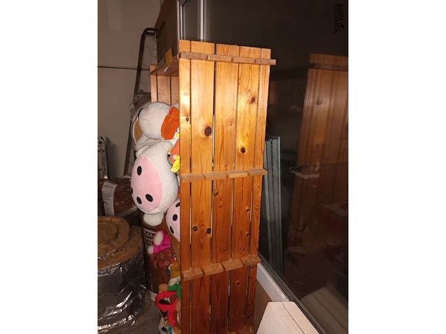 Lot 50 - houten rek - afbeelding 2 van  3