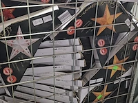 Lot 50 - inhoud rolcontainer lichtgevende kerst sterren - afbeelding 4 van  4