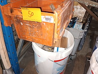 Lot 50 - materiaal voor sanitair - afbeelding 1 van  4
