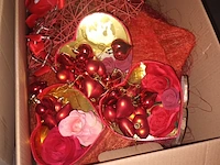 Lot 50 - valentijn- en herfstdecoratie. 3 dozen - afbeelding 4 van  4