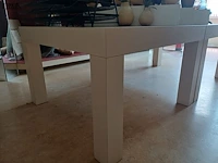 Lot 50 - vierkante tafel - afbeelding 1 van  3