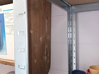 Lot 500 - metalen voorraadrek. 2 stuks - afbeelding 2 van  2