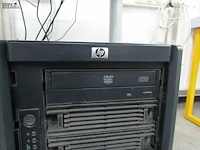 Lot 502 - pc met toebehoren - afbeelding 2 van  3