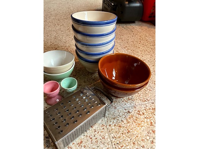 Lot 503 - kommen 12 stuks/dopjes rasp 3 stuks - afbeelding 3 van  3