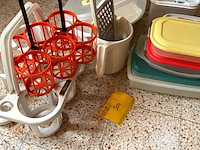 Lot 504 - set plastieken bewaardozen, 14 stuks - afbeelding 2 van  3