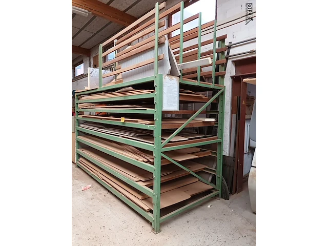 Lot 505 - metalen rek voor panelen - afbeelding 2 van  4